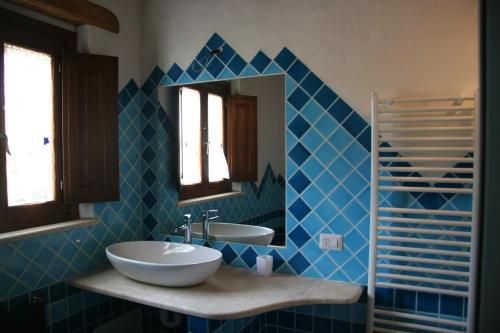 Vannituba majutusasutuses Agriturismo Fioredda