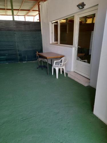 No wifi and no aircon apartment