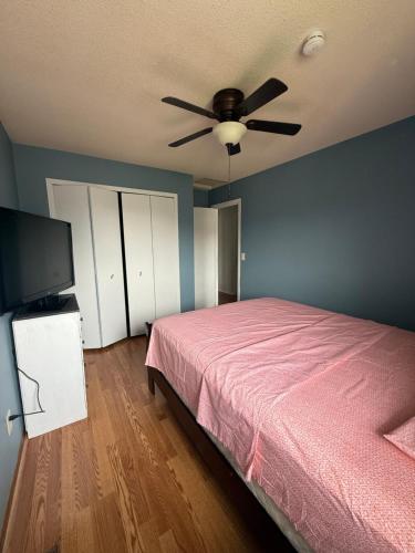 Una cama o camas en una habitación de Gladelle