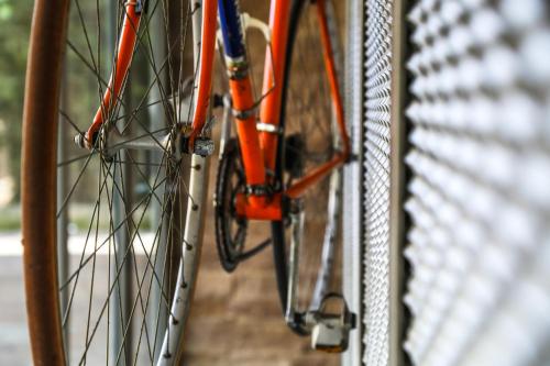 Berbasikal di atau sekitar B&B WarmUp Grosseto - Parcheggio incluso nella corte interna