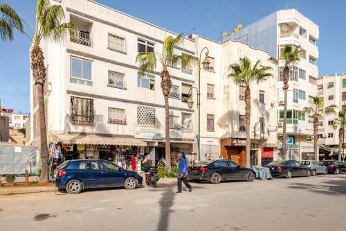 El barrio en el que está el departamento o un barrio cercano
