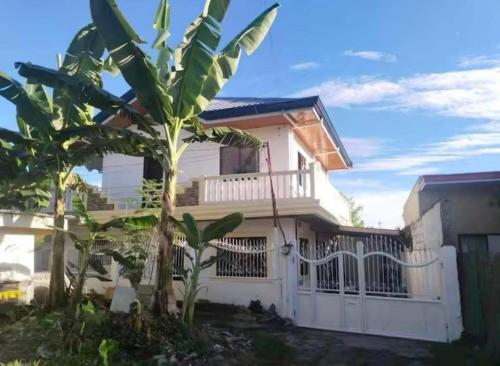Φωτογραφία από το άλμπουμ του Cebu City 3 bedrooms split house 2nd floor-WIFI σε Cebu City