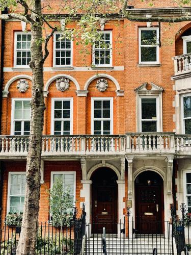 Eiffel Tower & Seine - 1BR - Paris Vacation Rentals