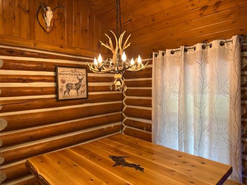 Fotografie z fotogalerie ubytování Log Cabin in the Woods v destinaci Kentucky