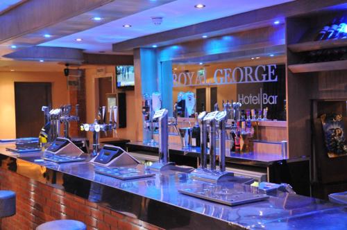 Nápoje v ubytování Royal George Hotel