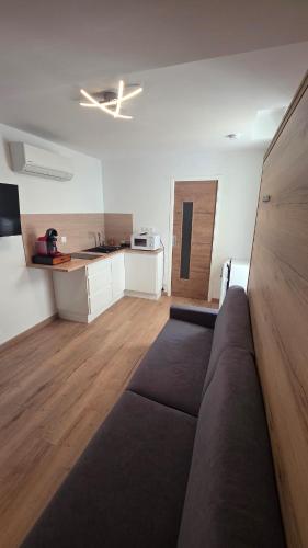 Kuchyň nebo kuchyňský kout v ubytování Chambre Studette
