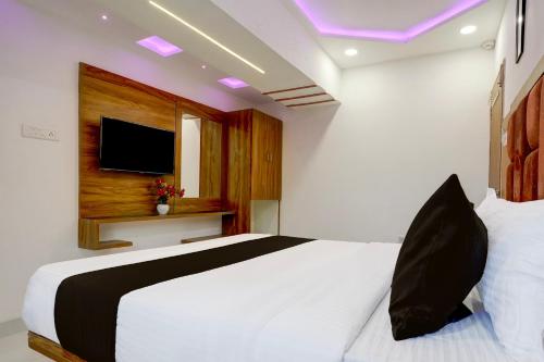 Μια τηλεόραση ή/και κέντρο ψυχαγωγίας στο Super Hotel O Rion Inn