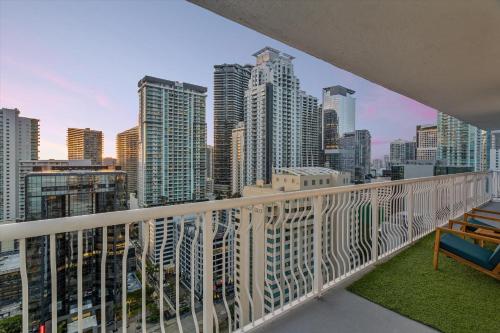 myClub at Brickell Bay photo 160