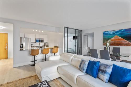 myClub at Brickell Bay photo 51