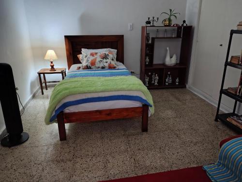 Katil atau katil-katil dalam bilik di Casa en Laureles Ideal para Familias