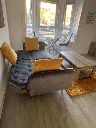 Area soggiorno di Newly Refurbished 1 Bedroom Flat