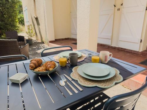 Fotografie z fotogalerie ubytování Le Petit Mèze-T2 avec Terasse v destinaci Meze