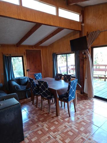 Uma área de estar em cabaña trafwe