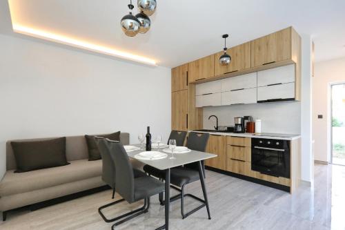 Apartments Marija with free parking
