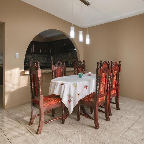 Φωτογραφία από το άλμπουμ του Serenity Stays Near Juayua City σε Sonsonate