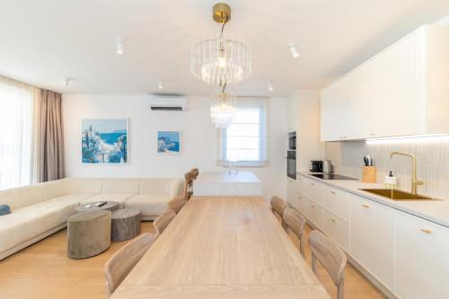 Urban Art Retreat by Belmont Realty