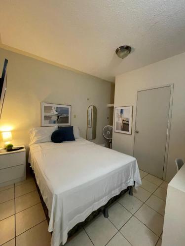 Habitación Privada No 2 Residencial Villa de las Hadas Zona Sur