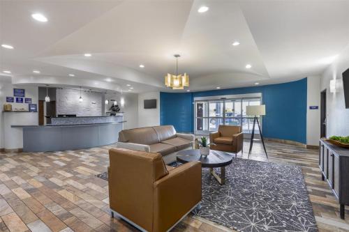 Χώρος καθιστικού στο Best Western Plus Fort Worth Forest Hill Inn & Suites