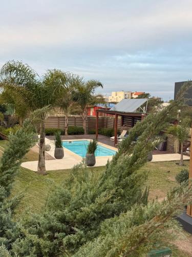 Bazén v ubytování Los Caracoles Piscina & Spa nebo v jeho okolí