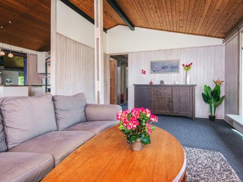 Χώρος καθιστικού στο 6 person holiday home in Juelsminde
