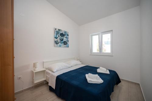 Apartments with parking space Pag - 24714