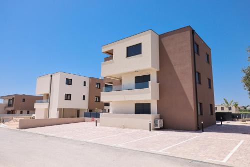 Apartments by the sea Privlaka, Zadar - 24834