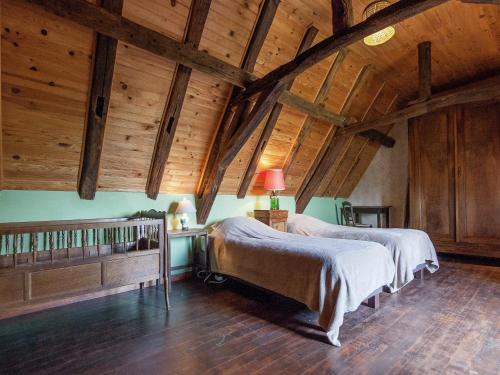 Postel nebo postele na pokoji v ubytování Country House in Dordogne near Lascaux Cave