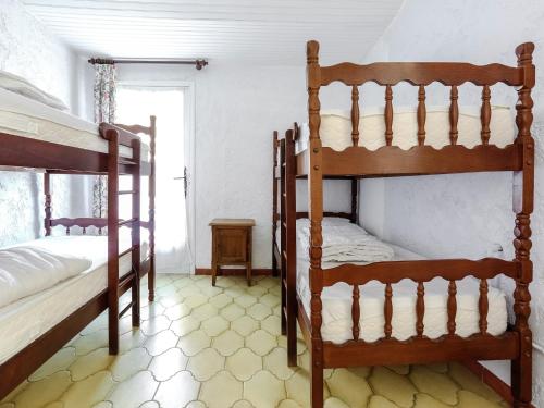 Ένα ή περισσότερα κρεβάτια σε δωμάτιο στο Villa in Castellane near Lake and Forest