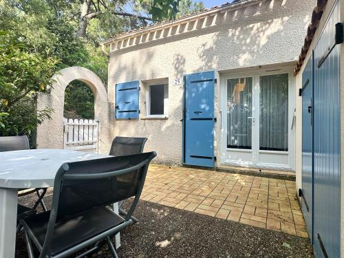 Maison 2 chambres à La Palmyre avec WIFI et animaux admis - FR-1-705-99