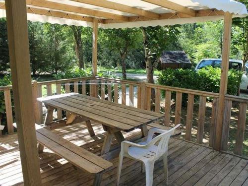 Fotografie z fotogalerie ubytování Mobil Home avec Terrasse, 3 Chambres, 6 Pers. - API-1-52-247 v destinaci La Cassagne