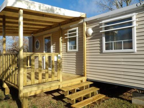 Mobil-home 32m², 3 chambres, terrasse et cuisine équipée - API-1-52-601