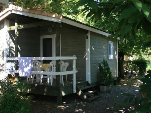 Chalet avec Terrasse pour 4 personnes à Ribes - API-1-52-576