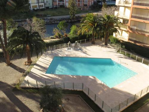 Studio coin-nuit avec piscine et parking, 4 pers.