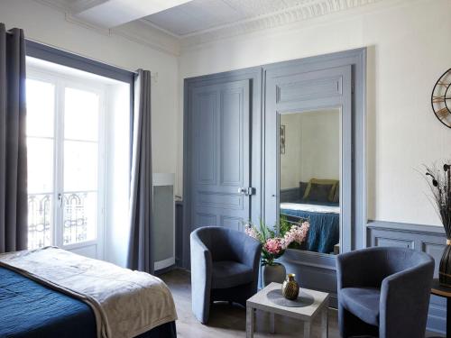 Charmant studio rénové en centre-ville, balcon, animaux acceptés, Wifi - FR-1-555-118