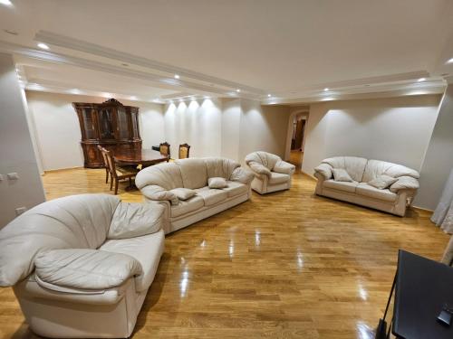 F1 Luxury Apartment