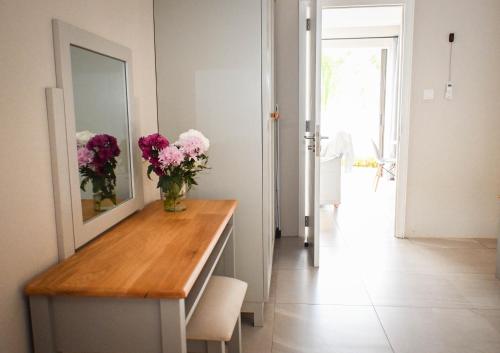 Fotografie z fotogalerie ubytování Bois Mapou Self Catering Apartments Unit 204 v destinaci Riviere Noire
