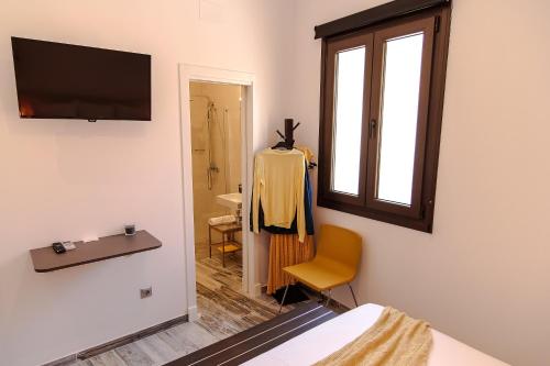 8 Rooms Tarifa