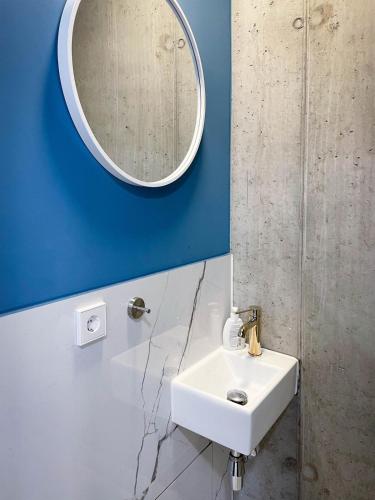 Spreeblick Studio Design-Loft mit Terrasse & Parkplatz photo 4