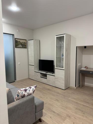 Modern in Antarayin