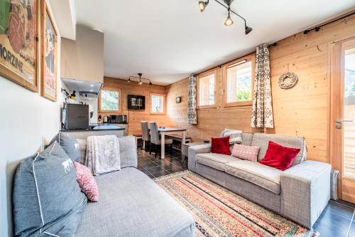 FLORIMONT 8: joli 2 chambres proche centre au calme