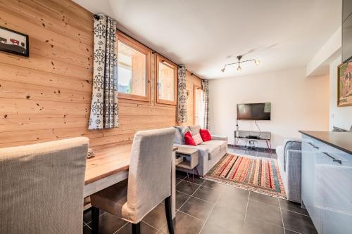 FLORIMONT 8: joli 2 chambres proche centre au calme