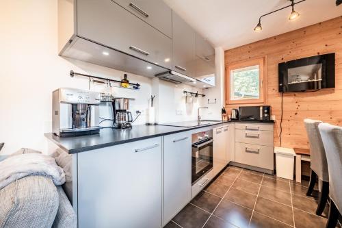 FLORIMONT 8: joli 2 chambres proche centre au calme