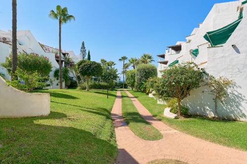 Marbella Lunamar Jardín 4Hab