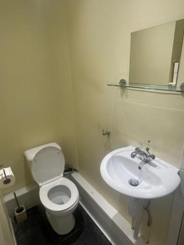 Ένα μπάνιο στο Rudor Lodge