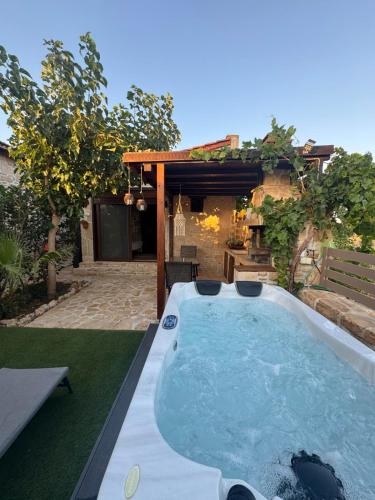 Studio Elena - Oasis holiday houses