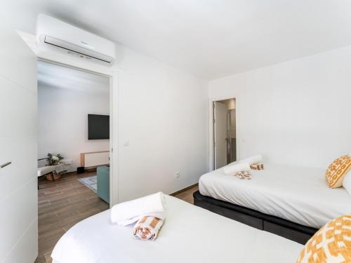 2-Bed in Heart of Los Boliches Pass the Keys