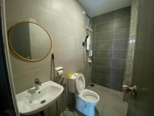 Et badeværelse på Airra Minimalist Suite-Ipoh Town