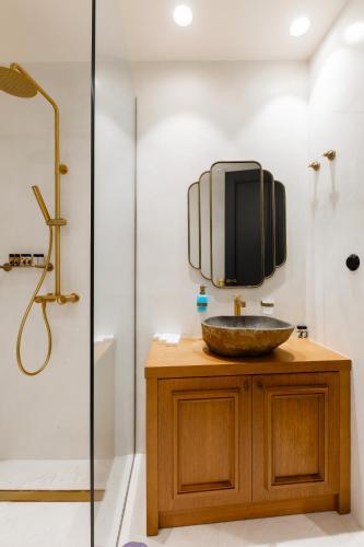 Un baño de Archo Nafplio Suites & Rooms
