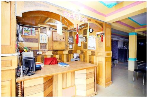 Kuchyň nebo kuchyňský kout v ubytování Hotel Kiran Talai HP