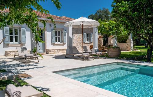 Πισίνα στο ή κοντά στο Villa SensiTerra